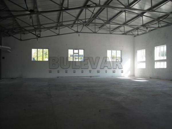 Lokal, 1200 m2, Crveni krst, Stevana Sinđelića ID: i-012768 4