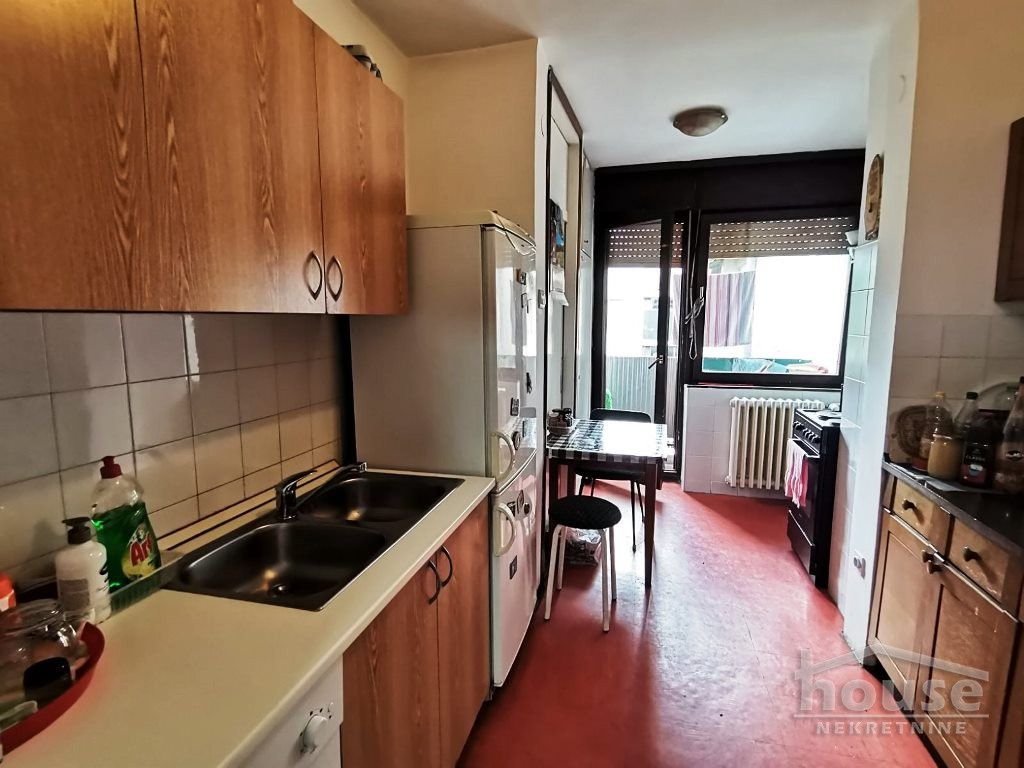 Stan,PETROVARADIN,BLOK 8 75m2,139050€ , ID: 1058812 12