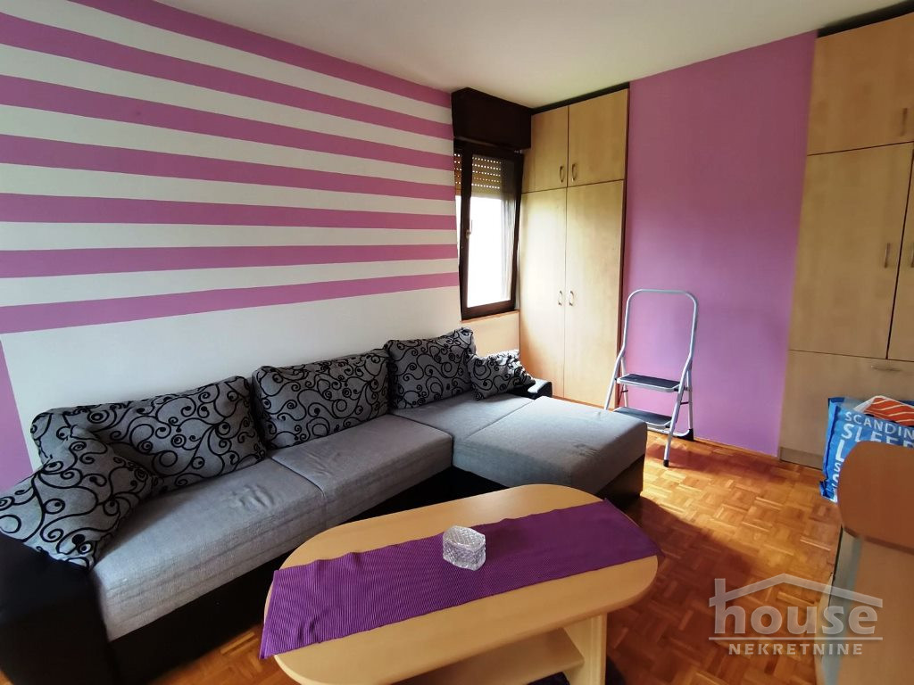 Stan,PETROVARADIN,BLOK 8 75m2,139050€ , ID: 1058812 9