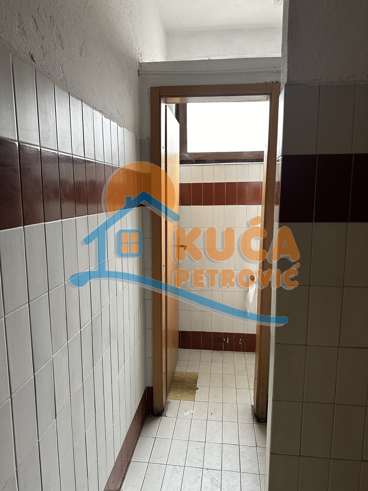 Lokal, 1240 m2, 9. oktobra ID: p-012786 13