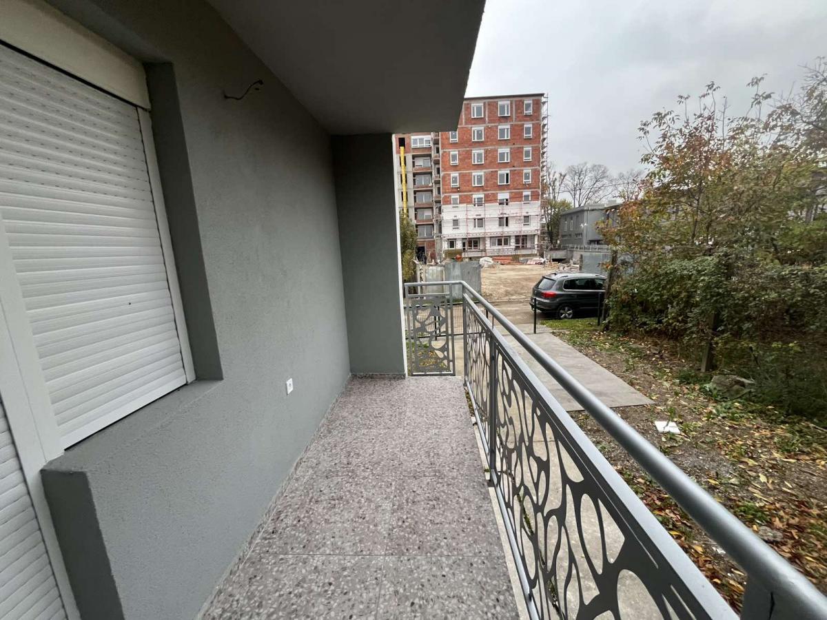 Trosoban stan u centru Ćuprije 4