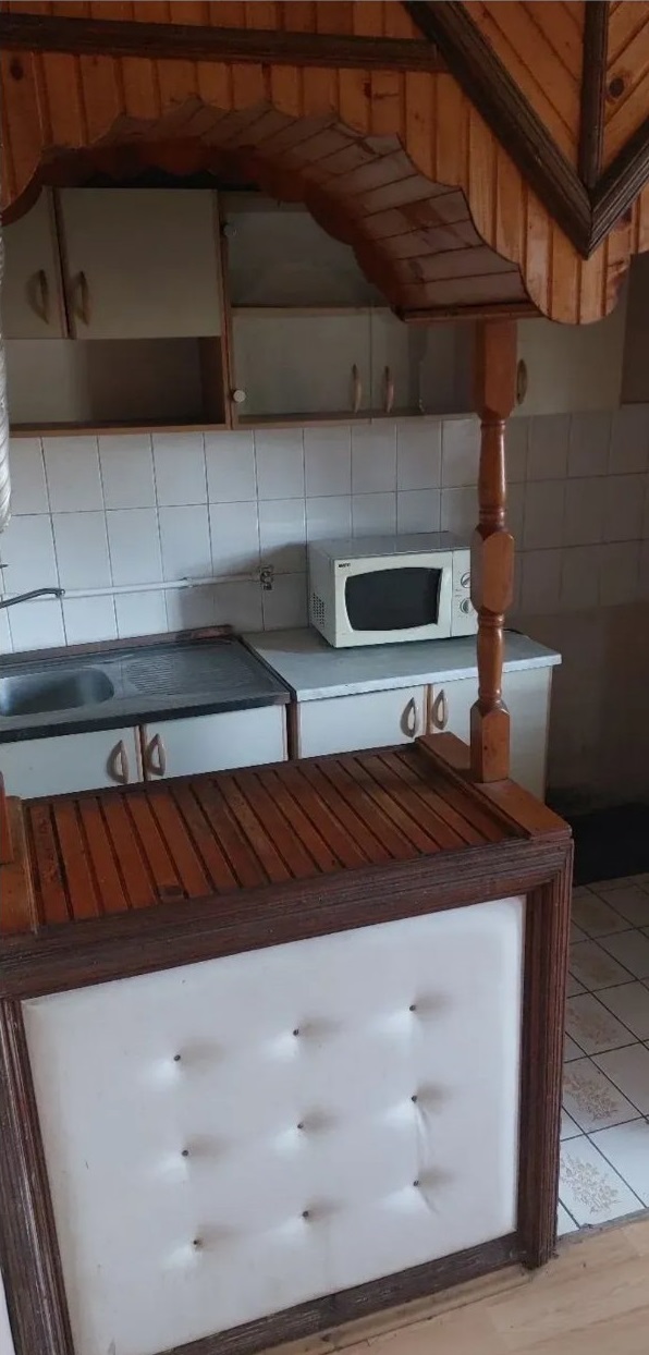 Prodajem stan Surjan Secanj 1