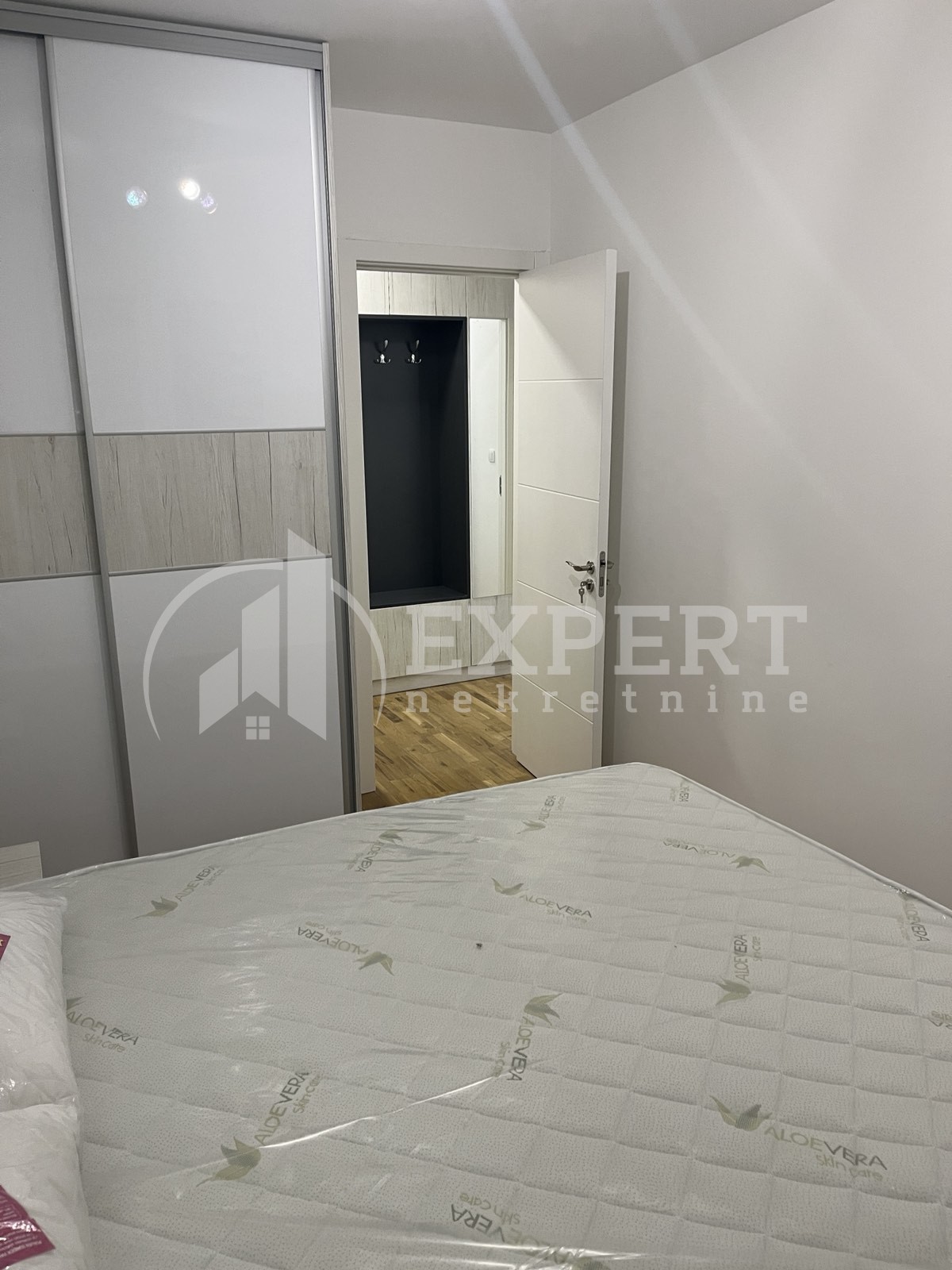 Jednosoban stan, 43 m2, Pantelej, Bulevar Svetog Pantelejmona ID: i-012805 5