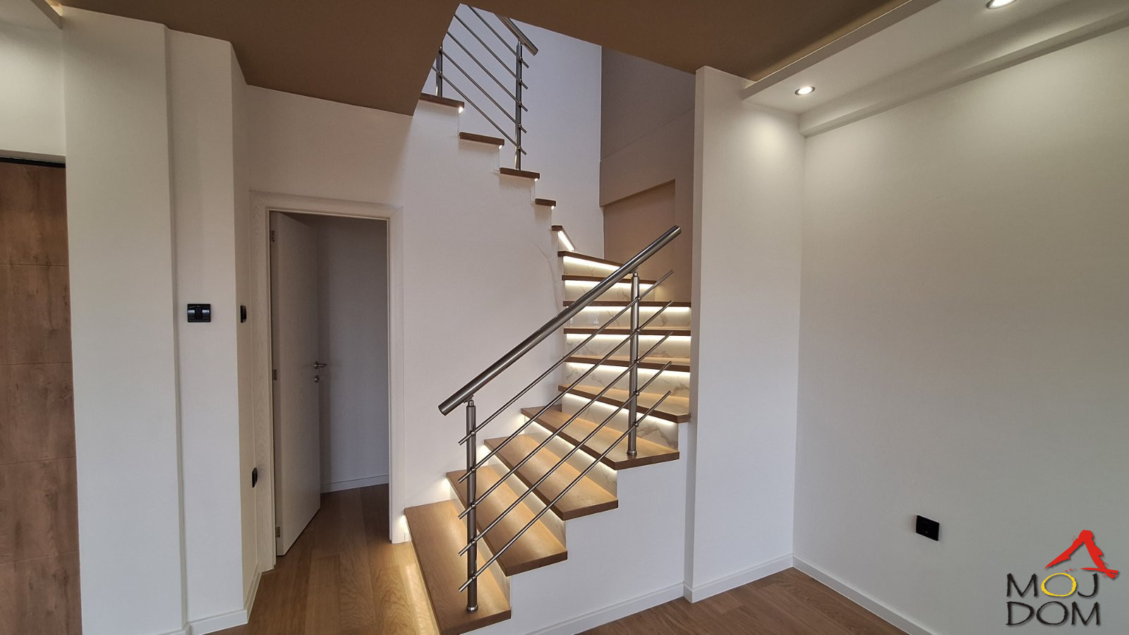 Stan,NOVI SAD,SOMBORSKI BULEVAR,kv: 69, € 156350, ID: 1029432 10