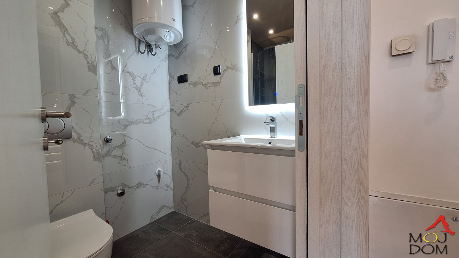 Stan,NOVI SAD,SOMBORSKI BULEVAR,kv: 69, € 156350, ID: 1029432 6