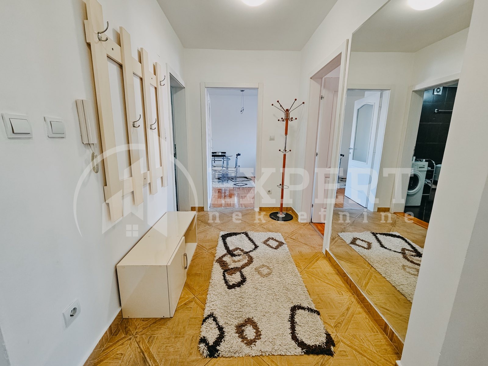 Trosoban stan, 70 m2, Centar, Vožda Karađorđa ID: i-012836 22