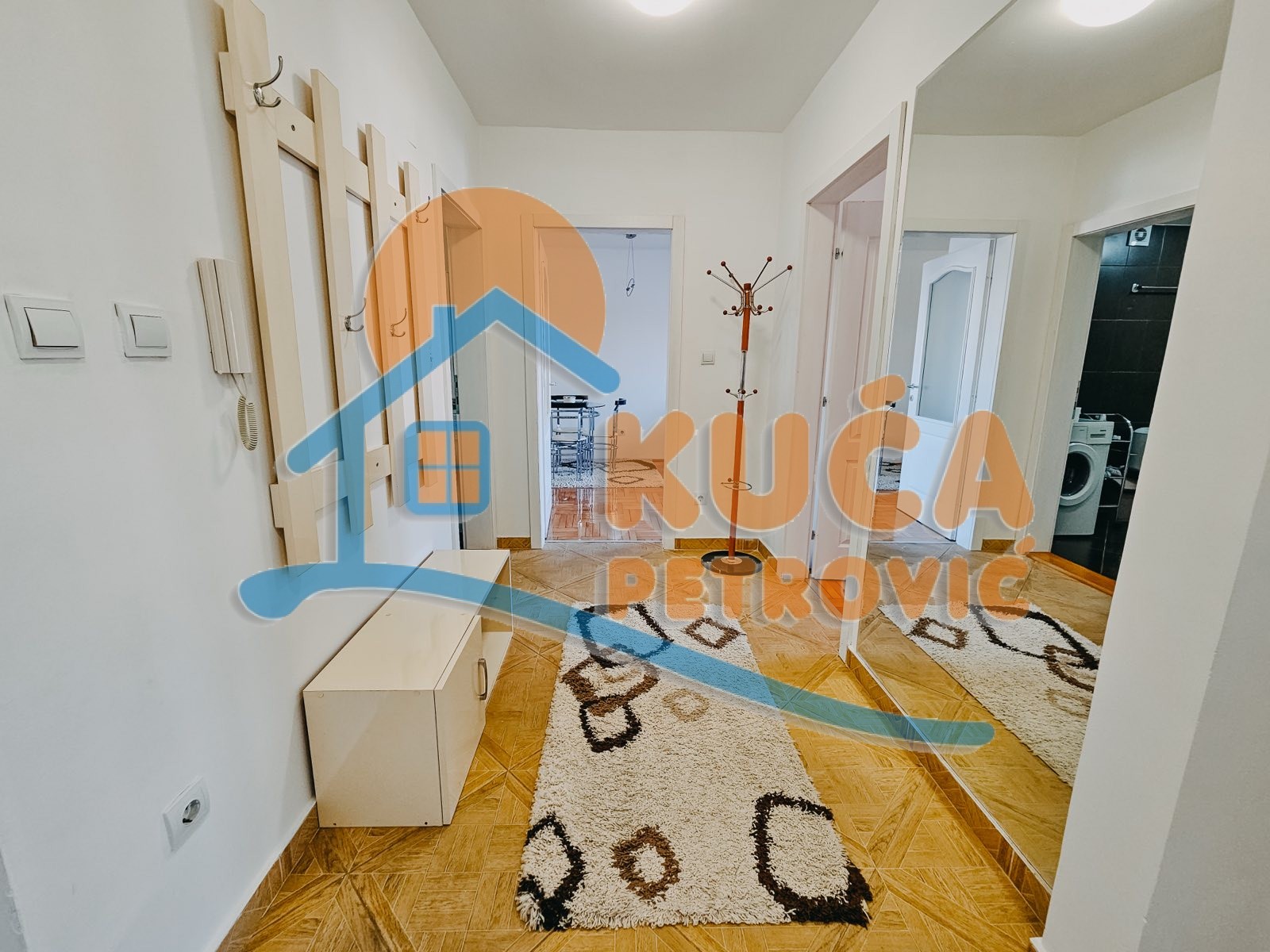 Trosoban stan, 70 m2, Centar, Vožda Karađorđa ID: i-012836 22