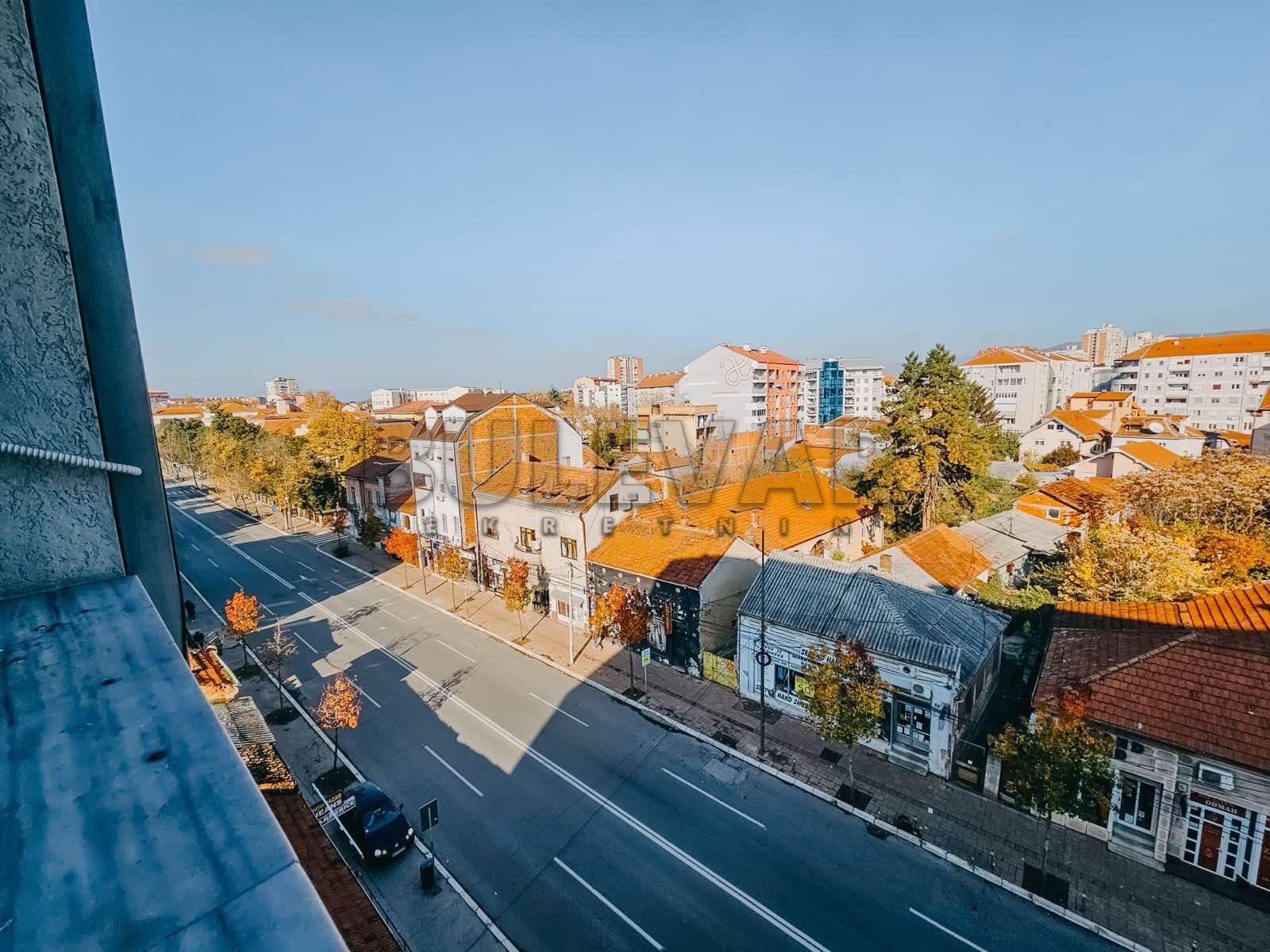 Trosoban stan, 70 m2, Centar, Vožda Karađorđa ID: i-012836 26