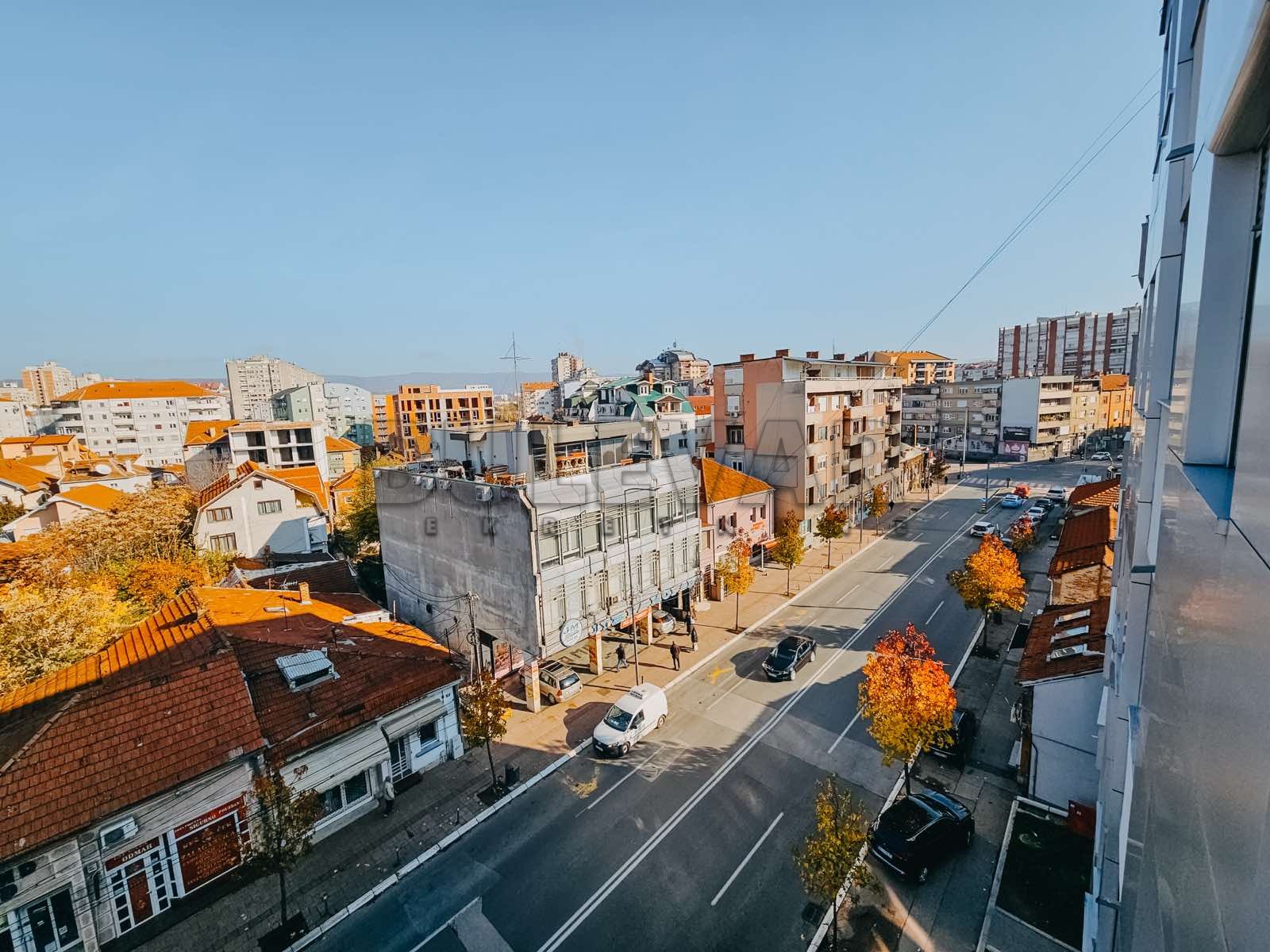 Trosoban stan, 70 m2, Centar, Vožda Karađorđa ID: i-012836 27