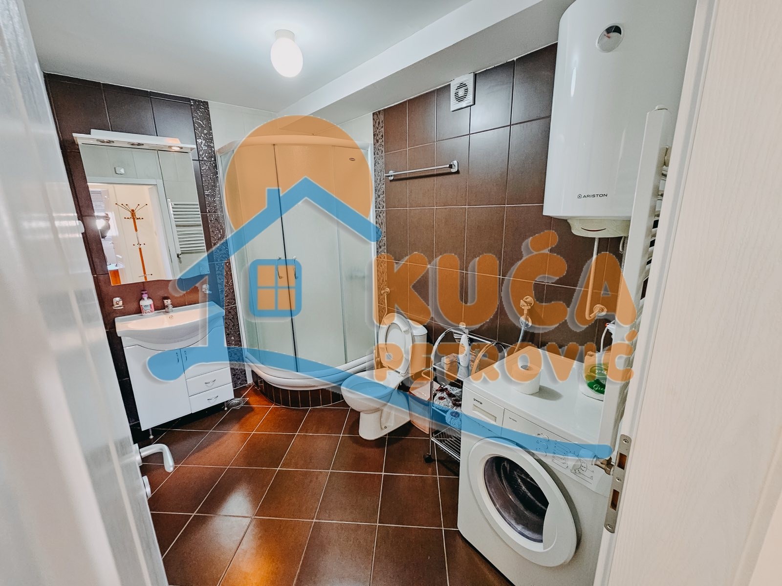 Trosoban stan, 70 m2, Centar, Vožda Karađorđa ID: i-012836 16