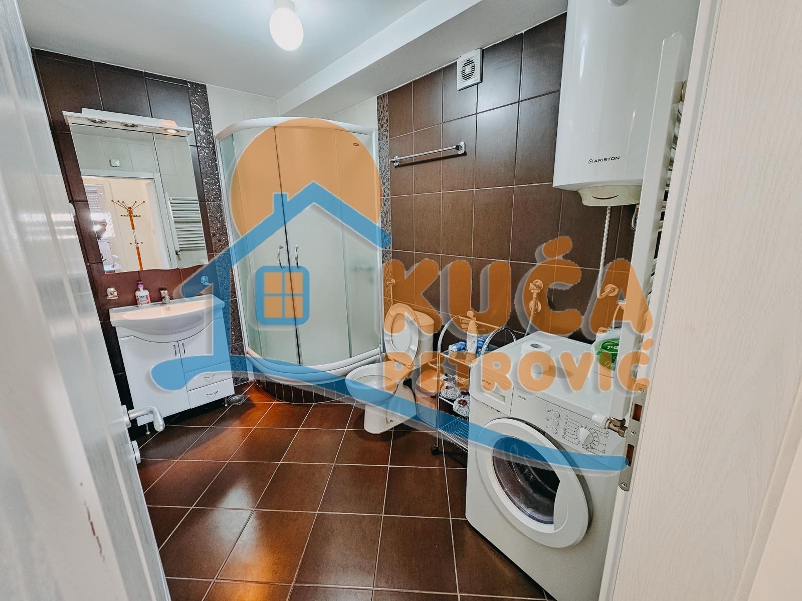 Trosoban stan, 70 m2, Centar, Vožda Karađorđa ID: i-012836 17