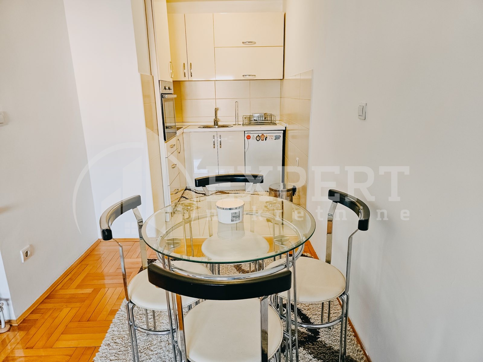 Trosoban stan, 70 m2, Centar, Vožda Karađorđa ID: i-012836 7