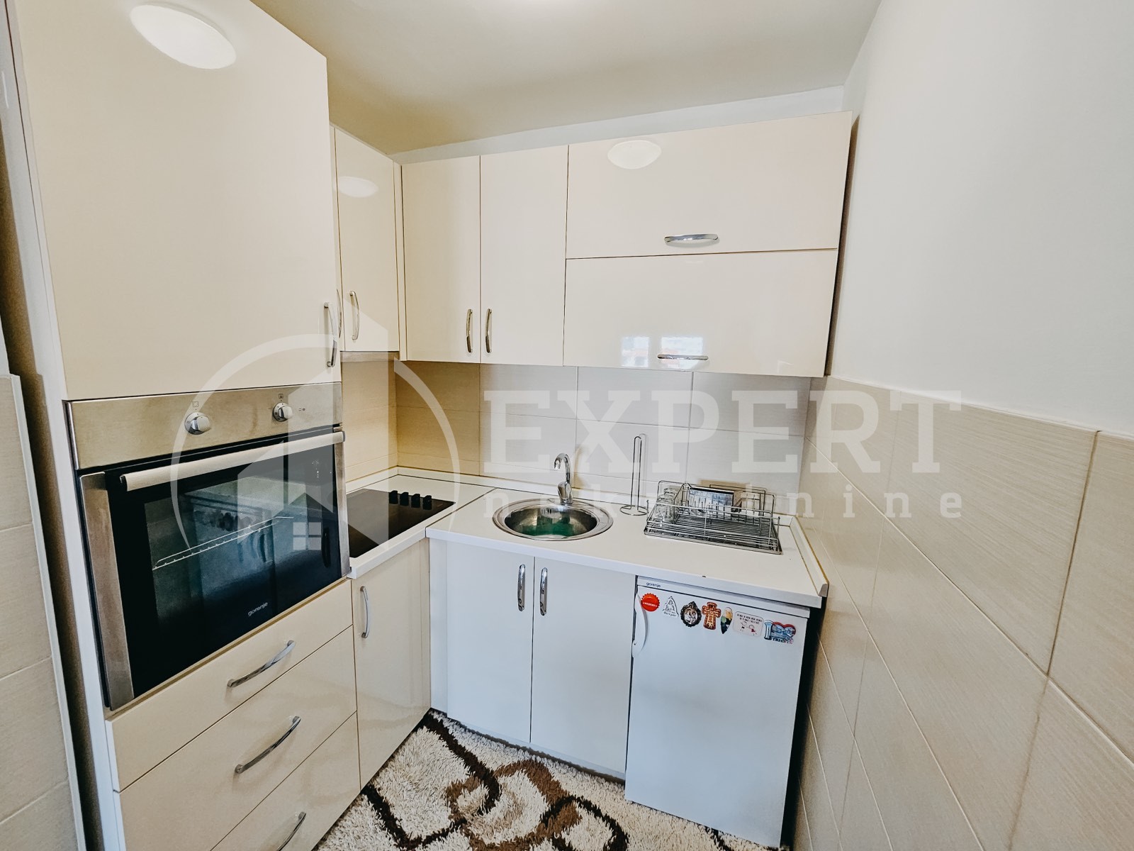 Trosoban stan, 70 m2, Centar, Vožda Karađorđa ID: i-012836 8