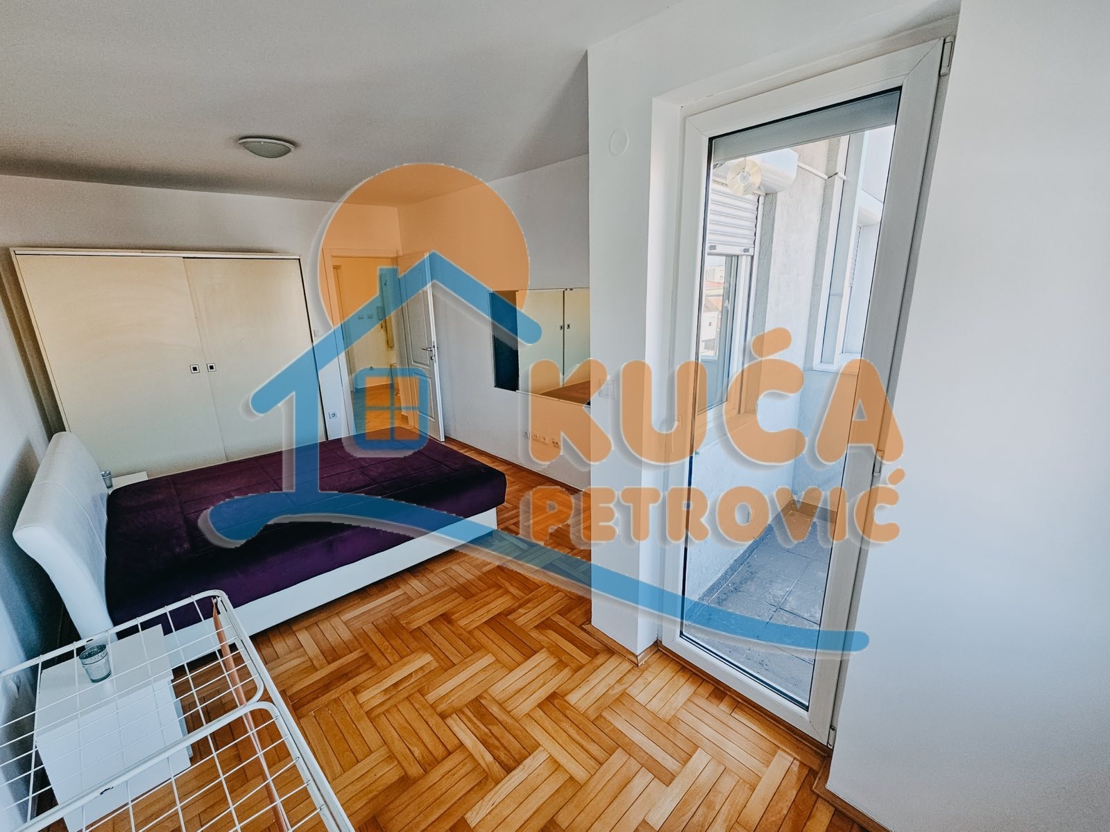 Trosoban stan, 70 m2, Centar, Vožda Karađorđa ID: i-012836 11