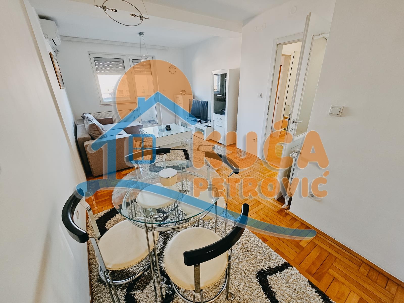 Trosoban stan, 70 m2, Centar, Vožda Karađorđa ID: i-012836 6