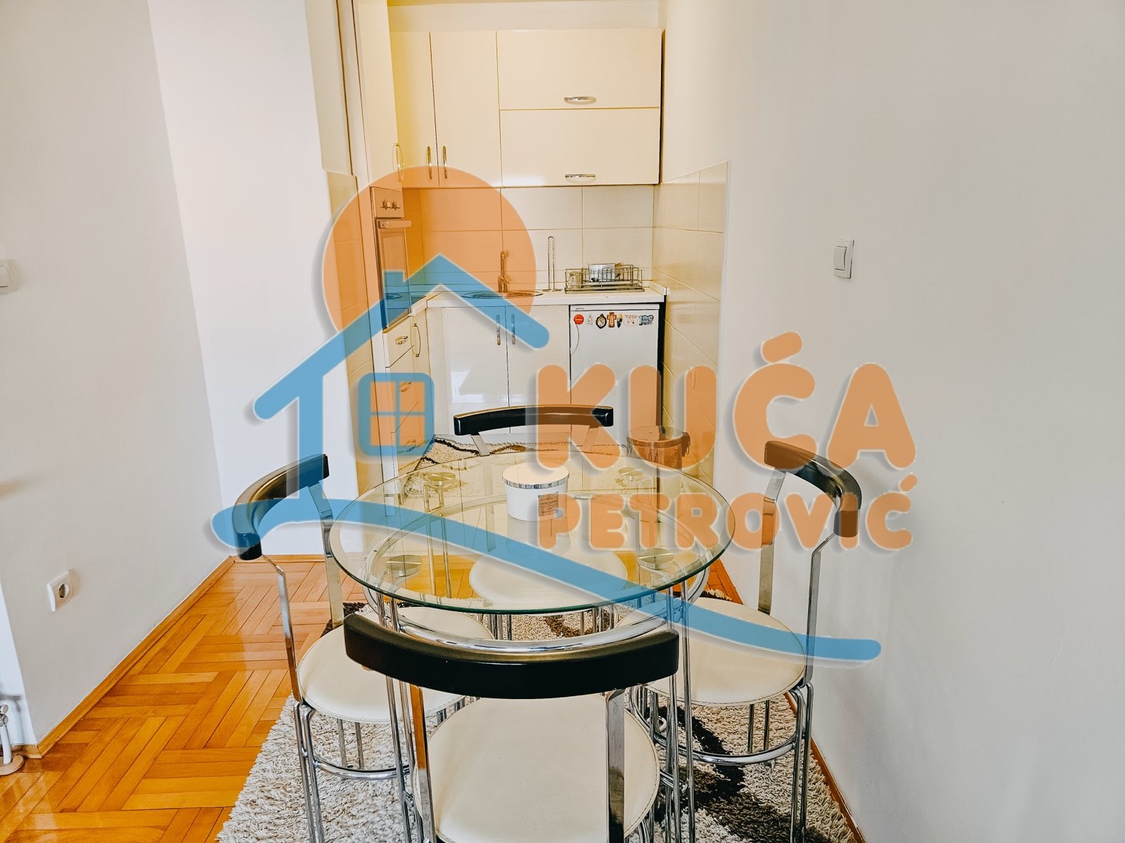 Trosoban stan, 70 m2, Centar, Vožda Karađorđa ID: i-012836 7