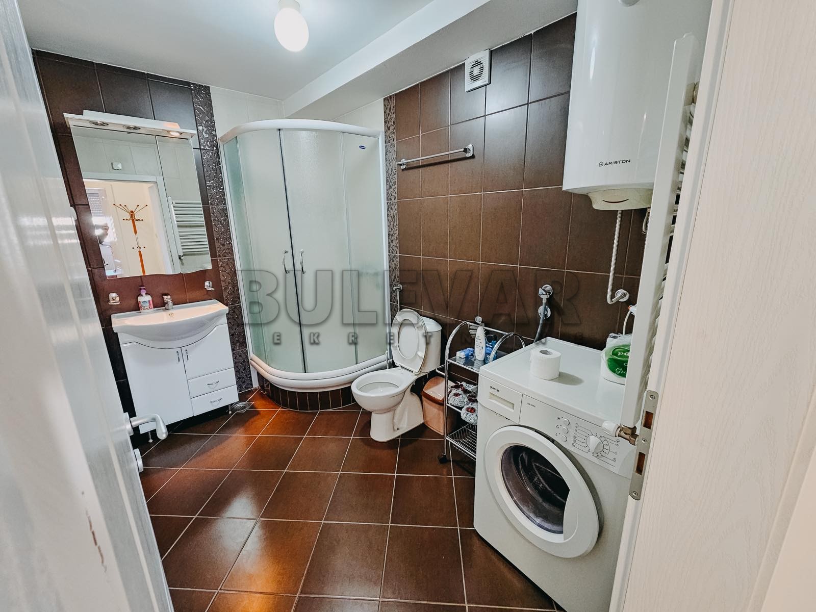 Trosoban stan, 70 m2, Centar, Vožda Karađorđa ID: i-012836 17