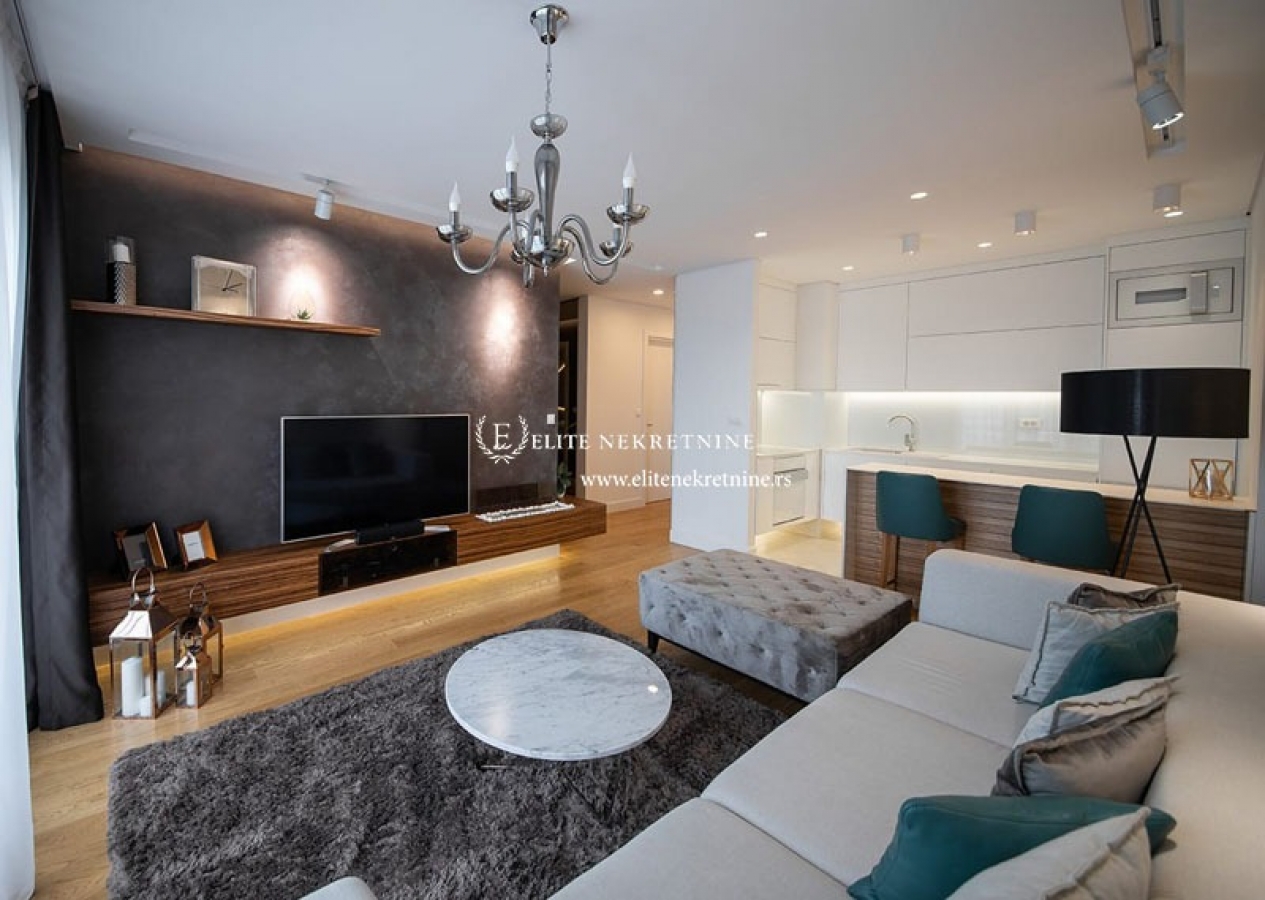 Izavanje lux stanova Sun City Trosoban lux stan  garaza 5