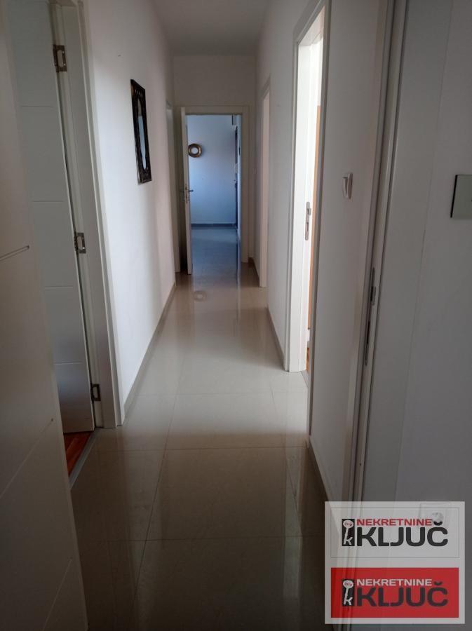 VETERNIČKA RAMPA, 66m2, Troiposoban, Funkcionalan 17