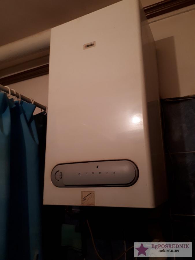 Rakovica, Petlovo brdo, Omladinsko šetalište, 91.3m2 12