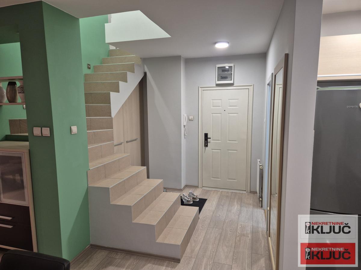 KOD MASTER CENTRA, 119m2, Četvorosoban-Duplex,Namešten 9