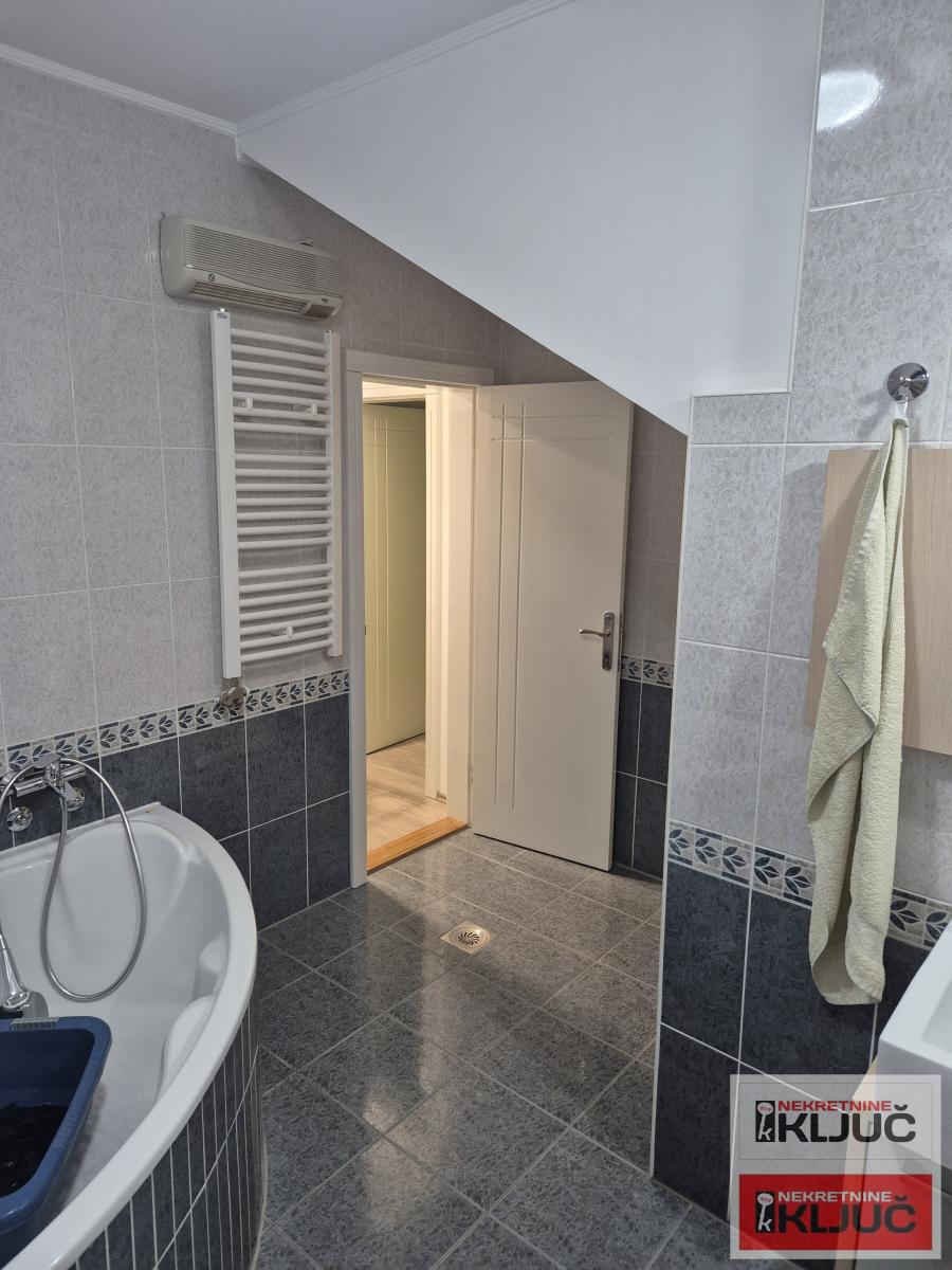 KOD MASTER CENTRA, 119m2, Četvorosoban-Duplex,Namešten 22