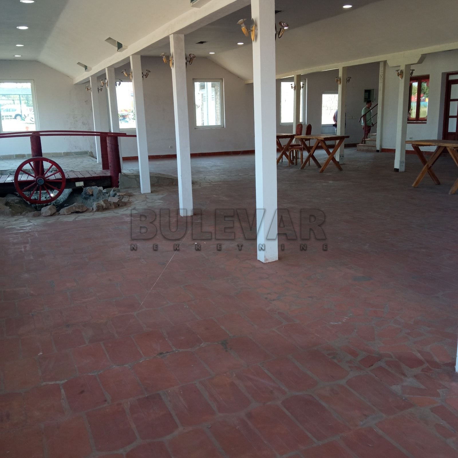 Lokal, 408 m2, Desimirovac, Desimirovac ID: i-012873 1