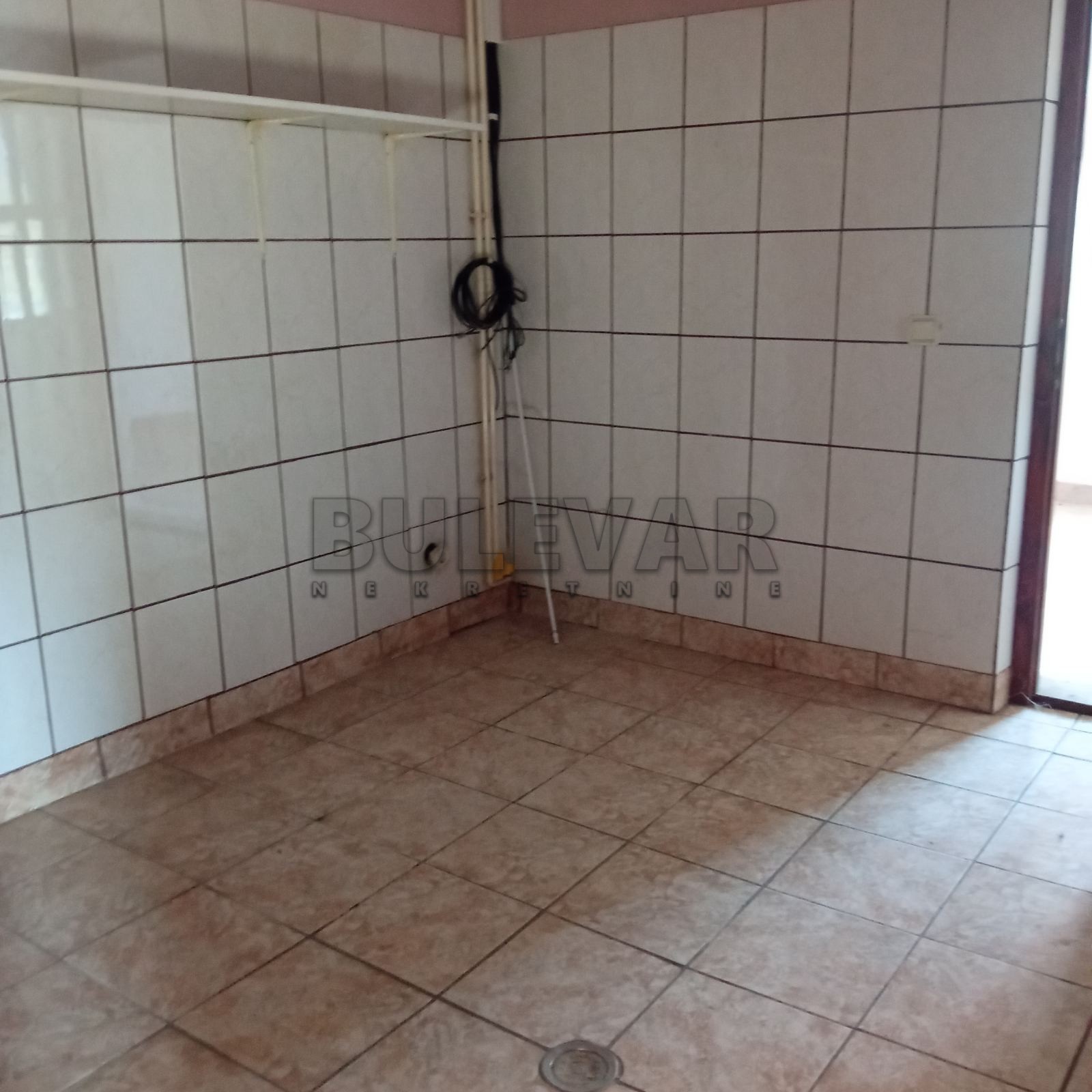 Lokal, 408 m2, Desimirovac, Desimirovac ID: i-012873 11