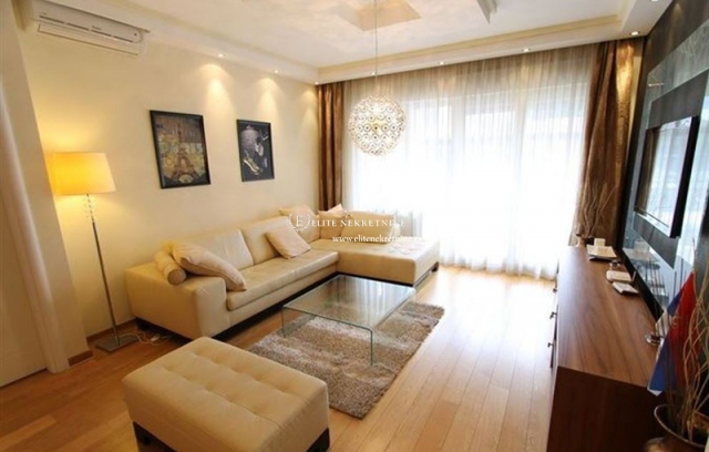 Četvorosoban stan za izdavanje  Beograd centar 4