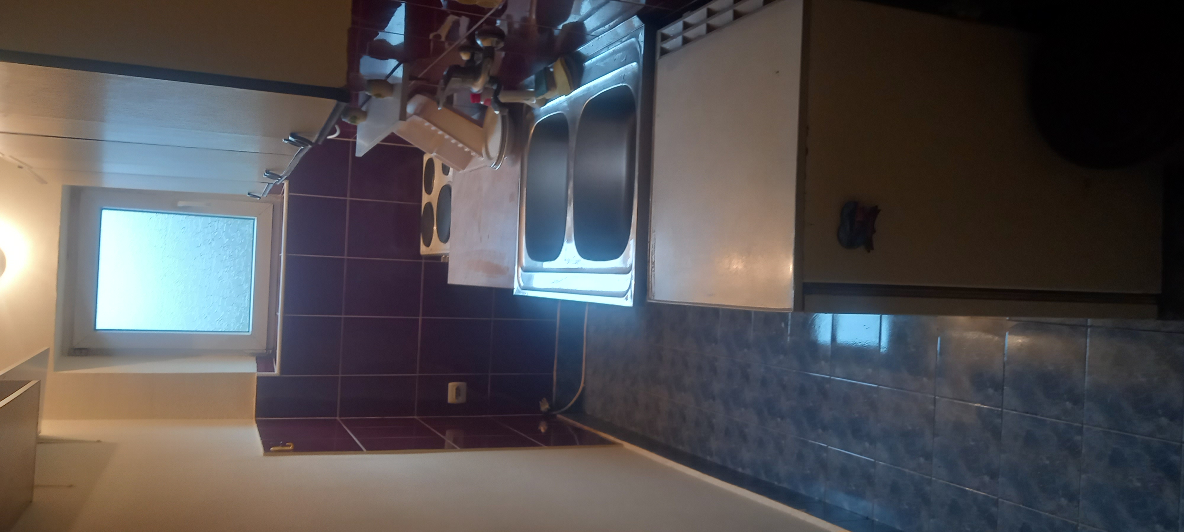 Izdajem namesten dvosoban stan 2