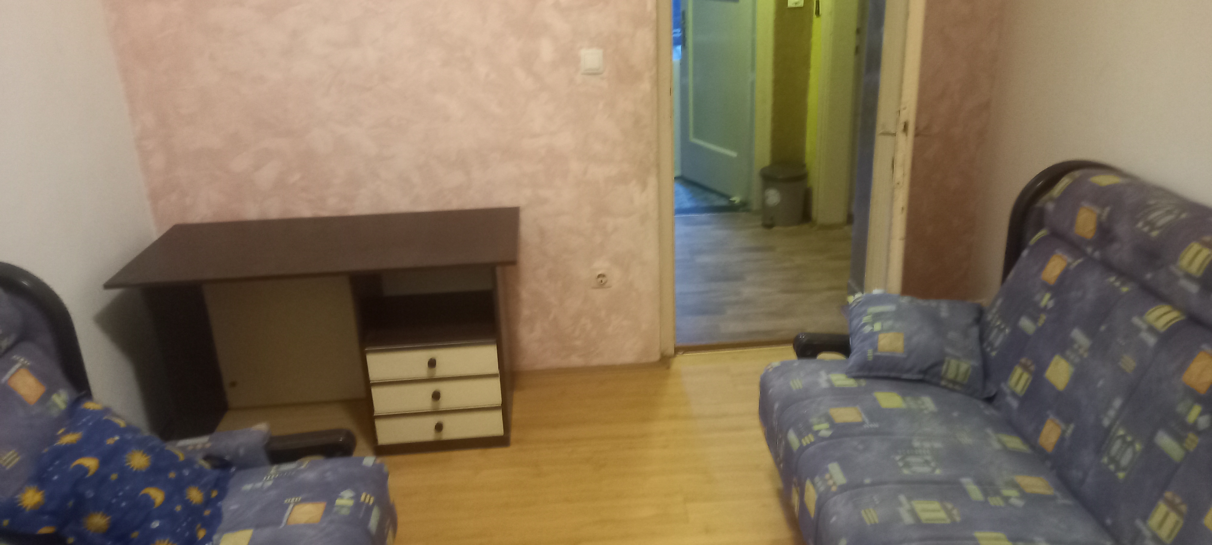 Izdajem namesten dvosoban stan 3