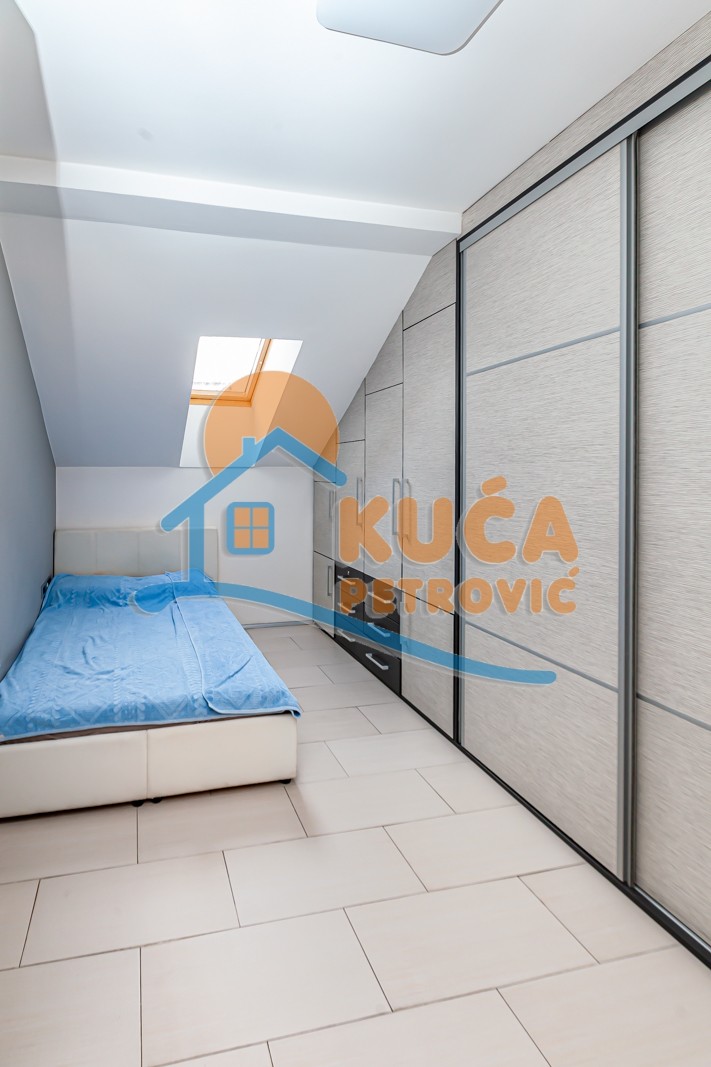 četvorosoban stan, 199 m2, Pantelej, Studenička ID: p-012882 10