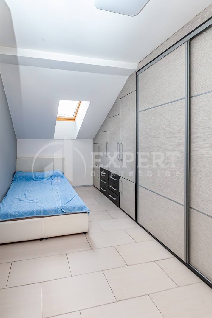 četvorosoban stan, 199 m2, Pantelej, Studenička ID: p-012882 10