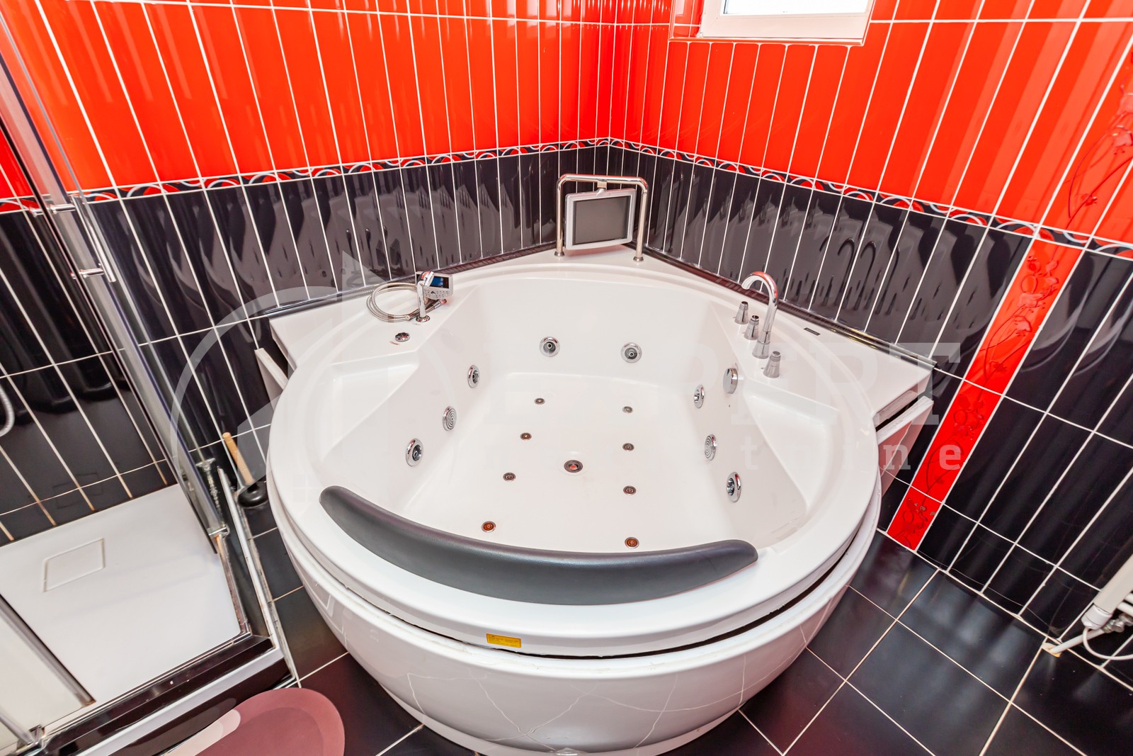 četvorosoban stan, 199 m2, Pantelej, Studenička ID: p-012882 16