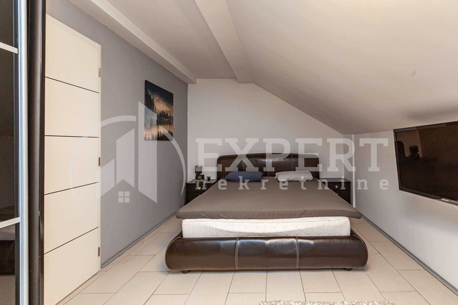 četvorosoban stan, 199 m2, Pantelej, Studenička ID: p-012882 18