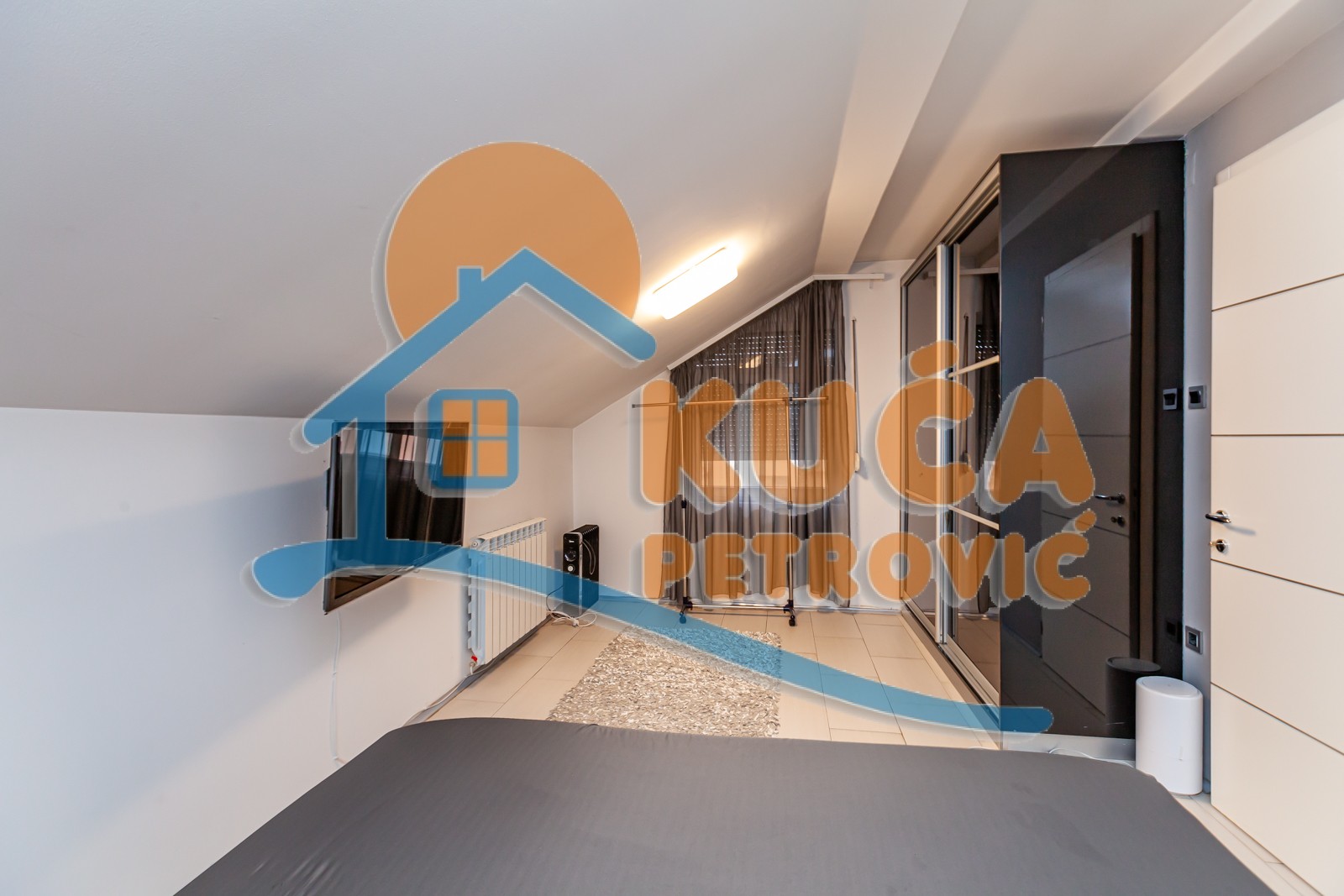 četvorosoban stan, 199 m2, Pantelej, Studenička ID: p-012882 19