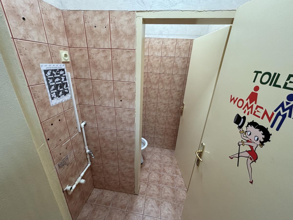 Izdaju se dva lokala spojena u jednom u centru Jagodine 8