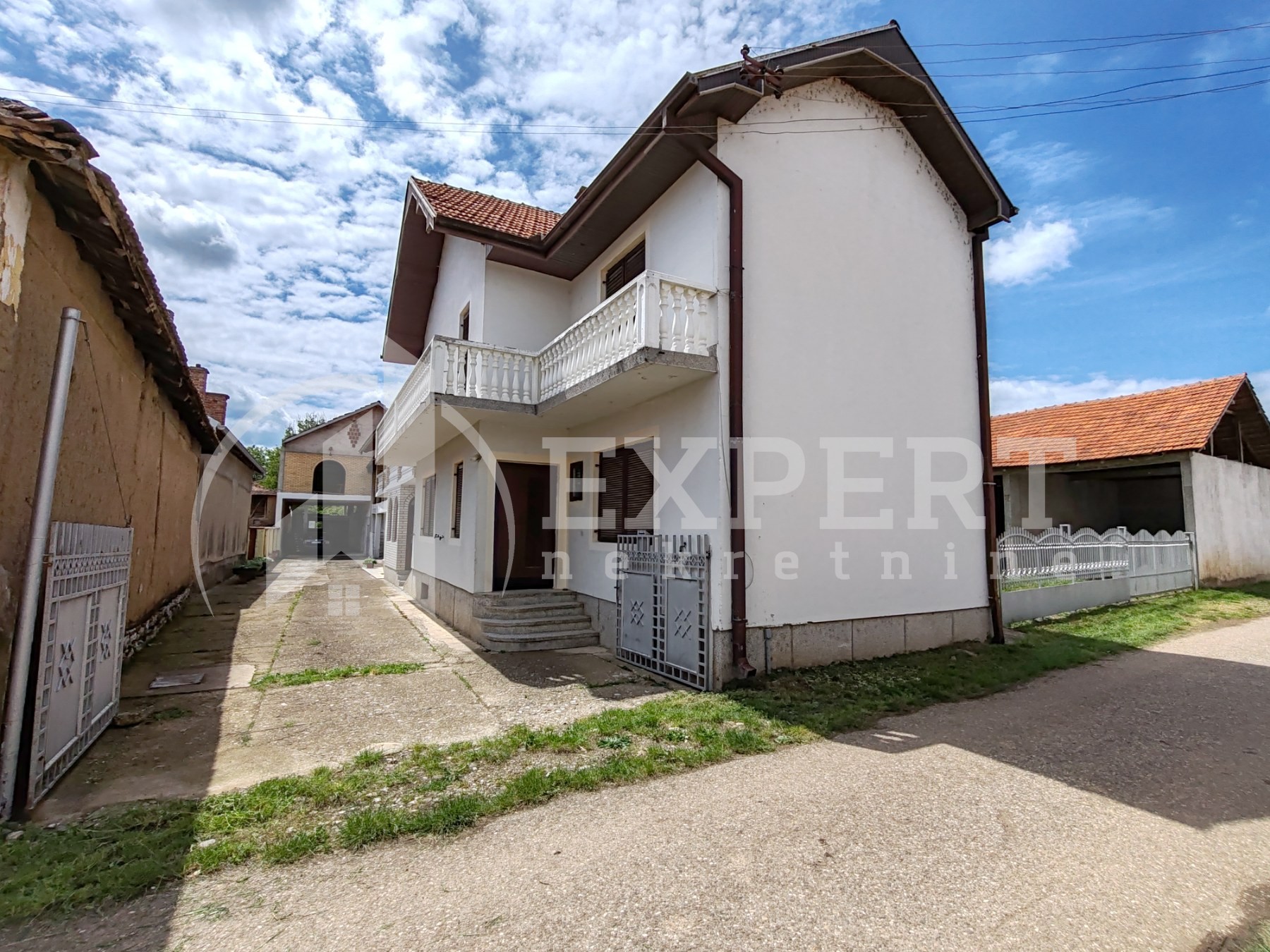 četvorosobna kuća, 1400 m2, Veliki Jovanovac, Veliki Jovanovac ID: p-012886 1