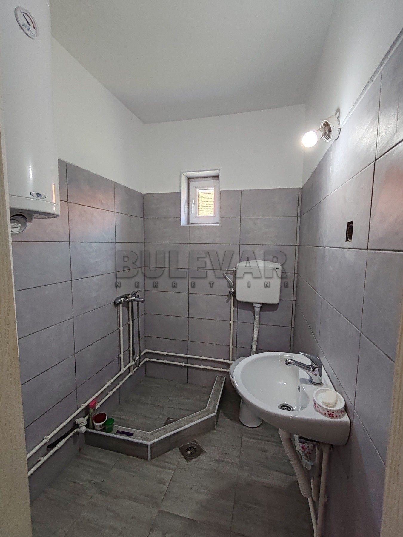 četvorosobna kuća, 1400 m2, Veliki Jovanovac, Veliki Jovanovac ID: p-012886 19