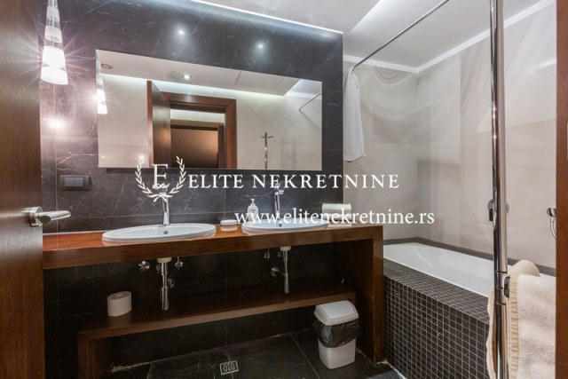 Izdavanje stanova Vračar Duplex   luksuzno namešten stan   garaža 11