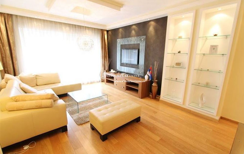 Iznajmljujem Stan Apartman  Slavija  Beograd Grad 2