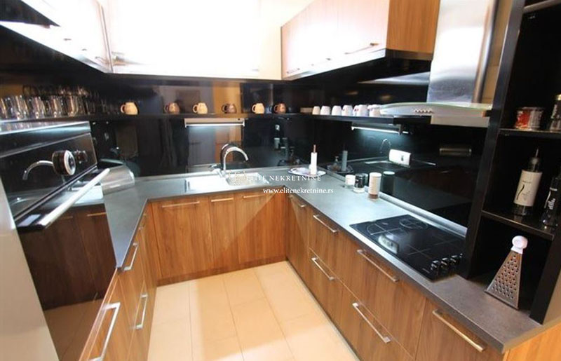 Iznajmljujem Stan Apartman  Slavija  Beograd Grad 5