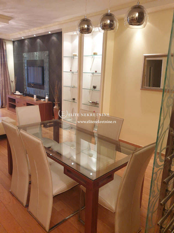 Iznajmljujem Stan Apartman  Slavija  Beograd Grad 4