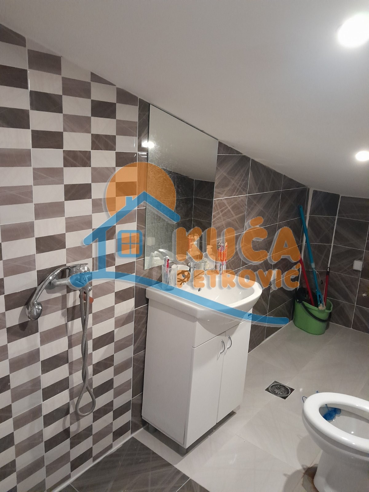 Jednosoban stan, 45 m2, Medijana, Sretena Stefanovića ID: i-010506 9