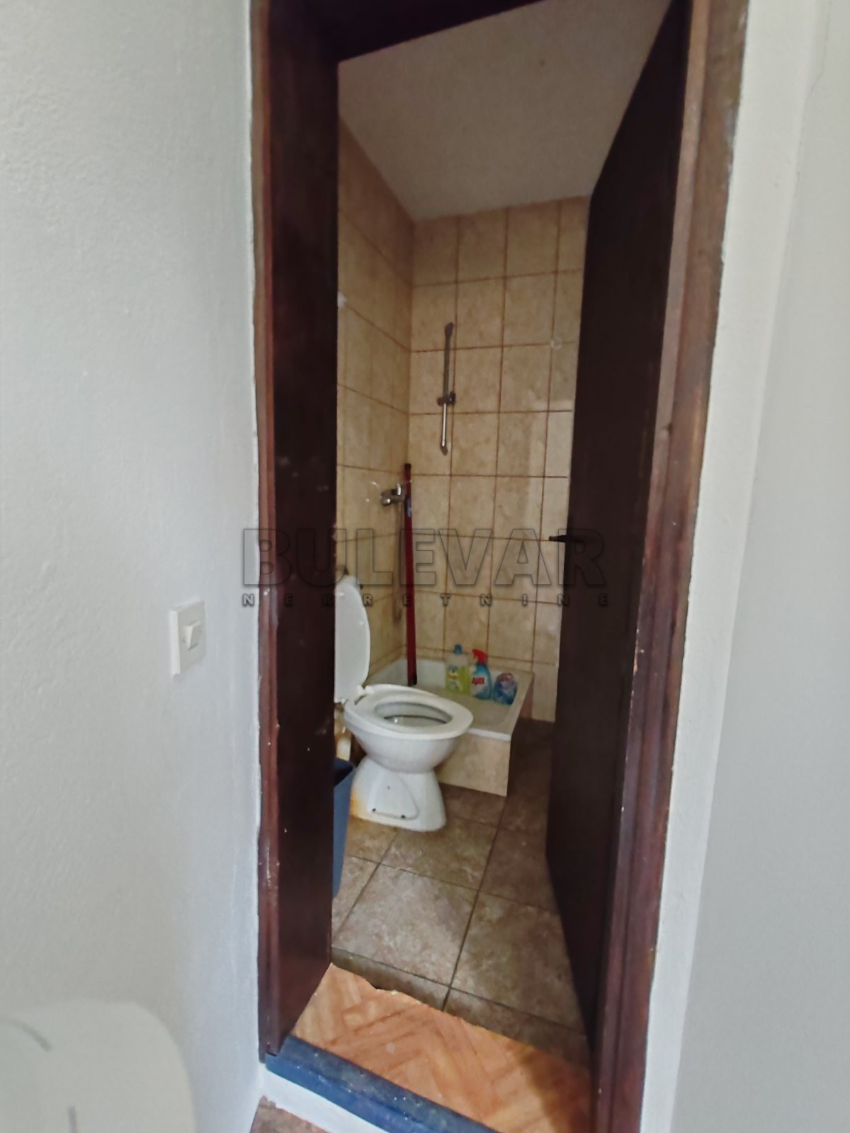 Lokal, 46 m2, Šantićeva ID: i-012940 5