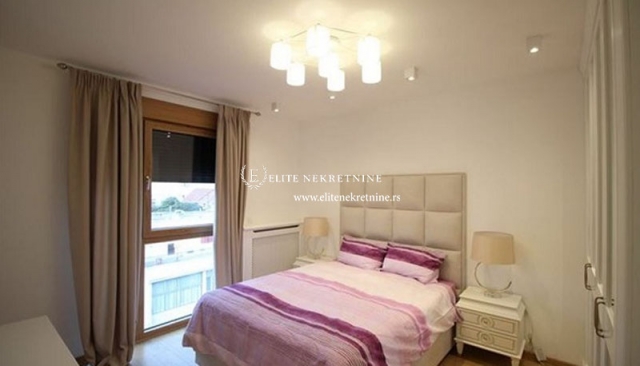 Četvorosoban stan za izdavanje na Vracaru 4