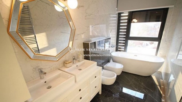 Četvorosoban stan za izdavanje na Vracaru 2