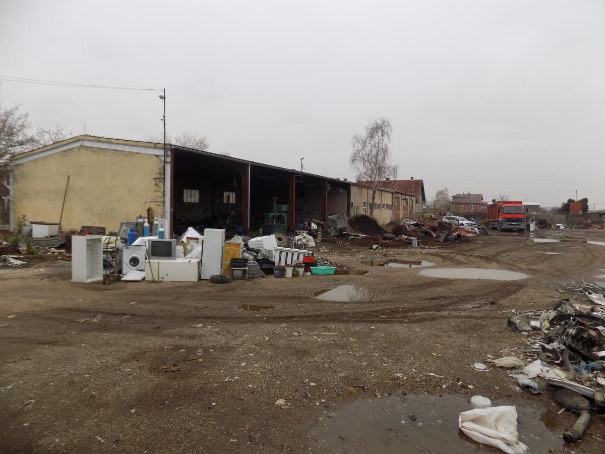 Izdavanje, Hala, Paraćin 1