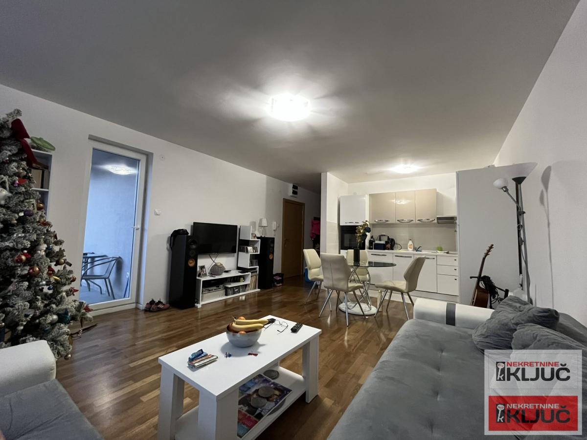 BLIZINA LIPOV GAJA, 78m2, Četvorosoban, Novogradnja 1