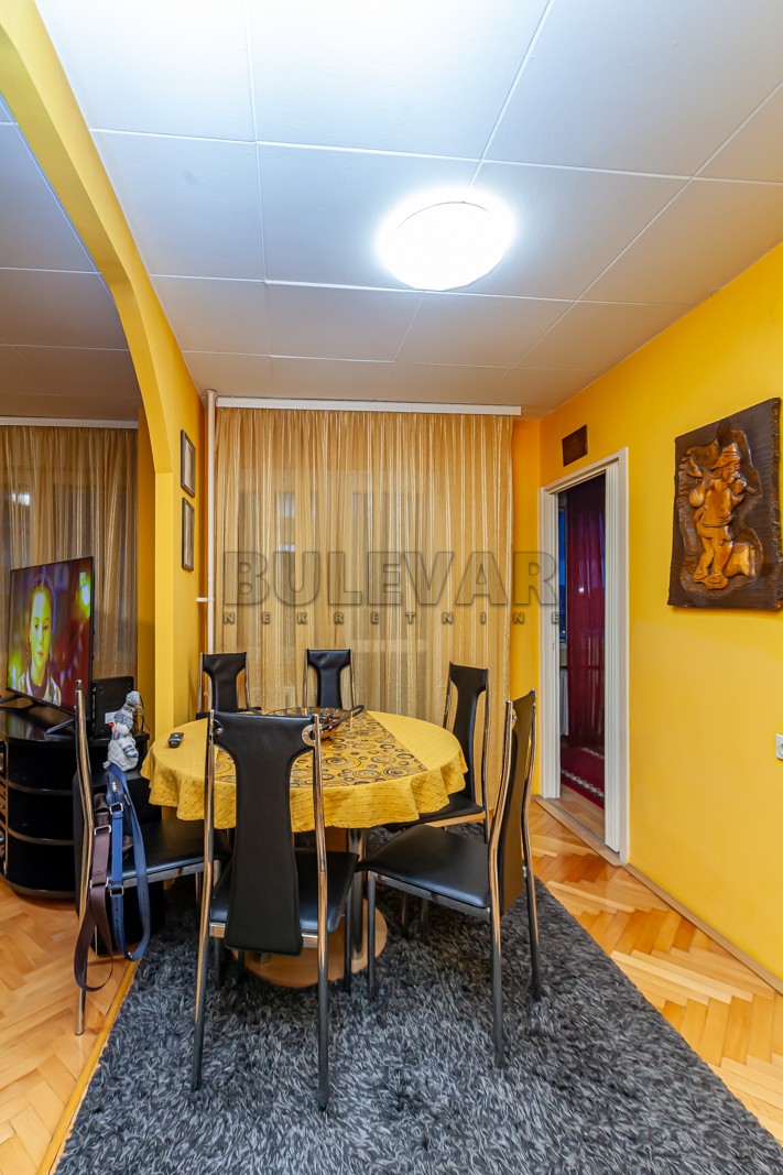 Trosoban stan, 77 m2, Dom zdravlja, Bulevar Nemanjića ID: p-013010 3